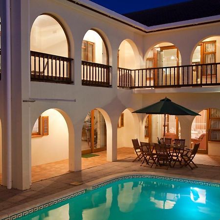 Penguino Guesthouse Hermanus Dış mekan fotoğraf