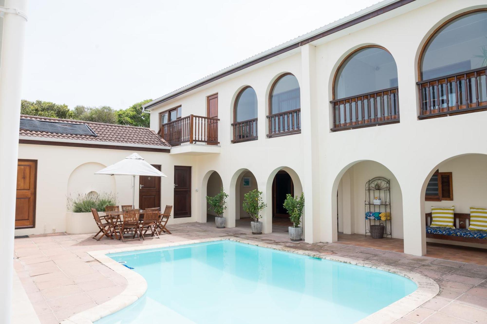 Penguino Guesthouse Hermanus Dış mekan fotoğraf