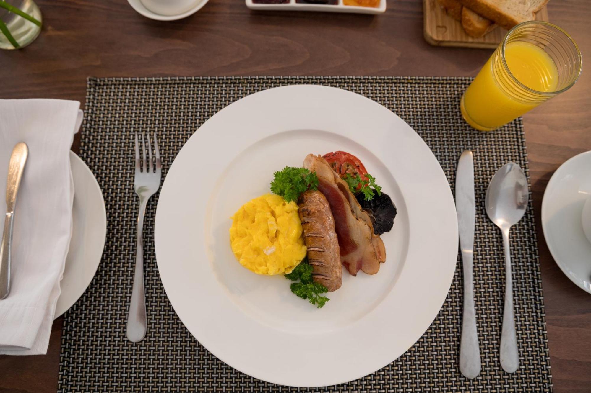 Penguino Guesthouse Hermanus Dış mekan fotoğraf